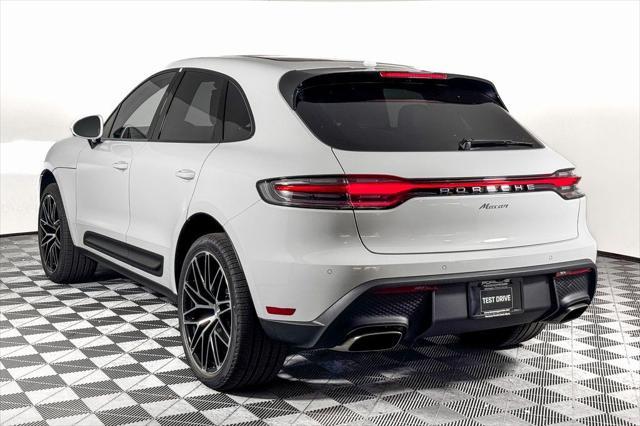 Photo of 2025 White Porsche Macan