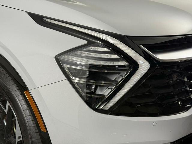 Photo of 2024 Wolf Gray Kia Sportage