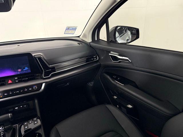 Photo of 2024 Wolf Gray Kia Sportage
