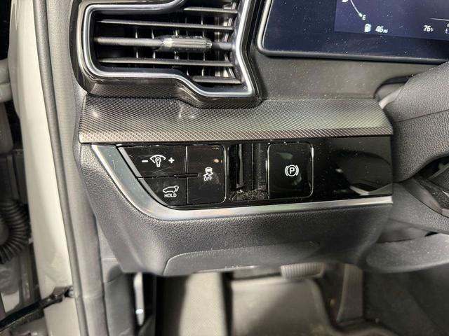 Photo of 2024 Wolf Gray Kia Sportage