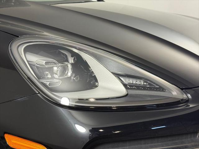 Photo of 2023 Black Porsche Cayenne