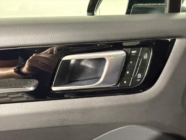 Photo of 2023 Black Porsche Cayenne