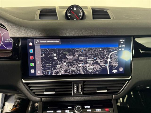 Photo of 2023 Black Porsche Cayenne