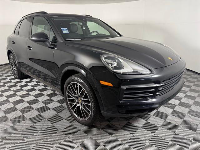 Photo of 2023 Black Porsche Cayenne