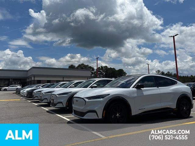 Photo of 2021 Mountain Gray Metallic Mercedes-Benz GLB 250