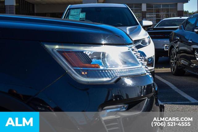 Photo of 2018 Shadow Black Ford Explorer