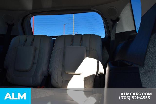 Photo of 2018 Shadow Black Ford Explorer