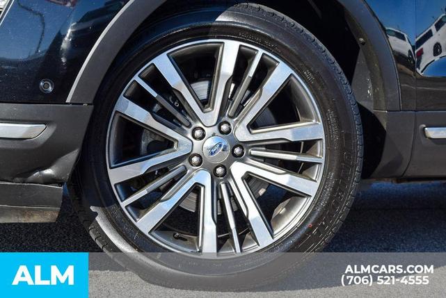 Photo of 2018 Shadow Black Ford Explorer