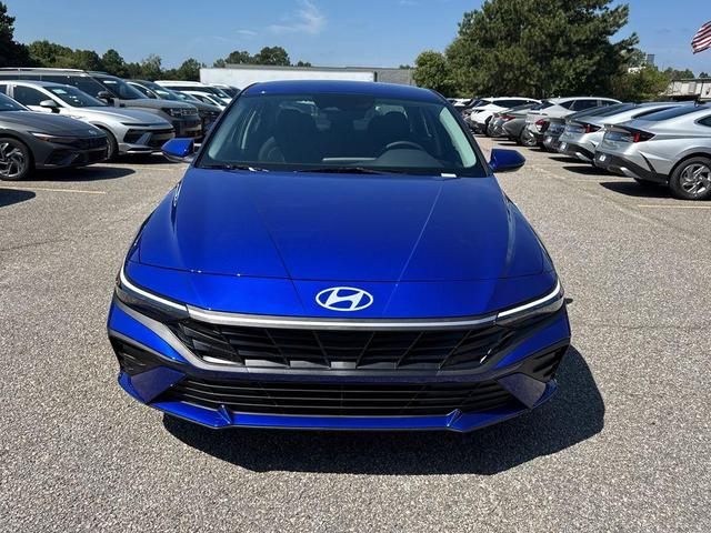 Photo of 2025 Intense Blue Hyundai ELANTRA