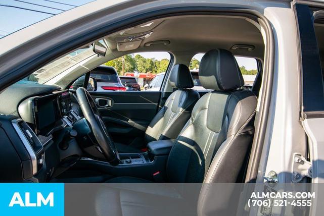 Photo of 2022 Wolf Gray Kia Sorento
