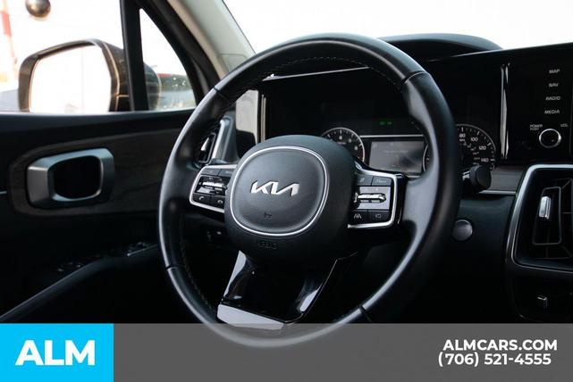 Photo of 2022 Wolf Gray Kia Sorento