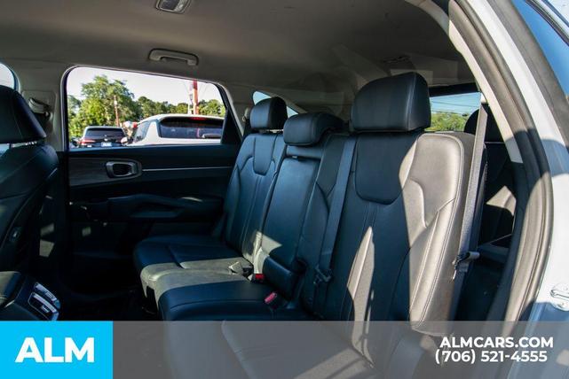 Photo of 2022 Wolf Gray Kia Sorento