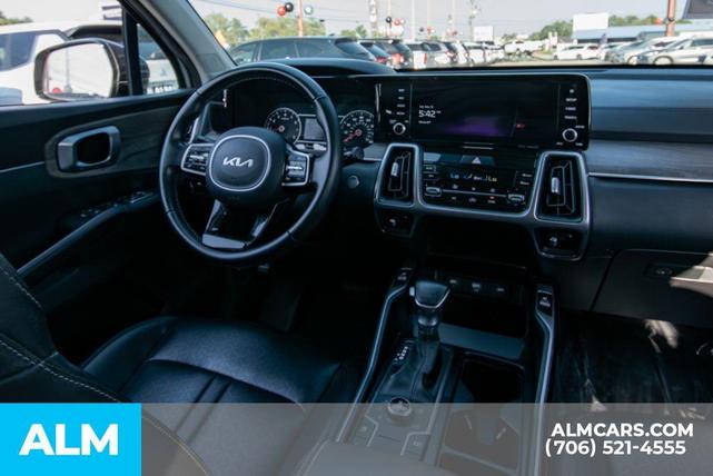 Photo of 2022 Wolf Gray Kia Sorento