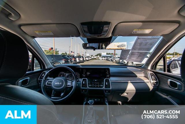 Photo of 2022 Wolf Gray Kia Sorento