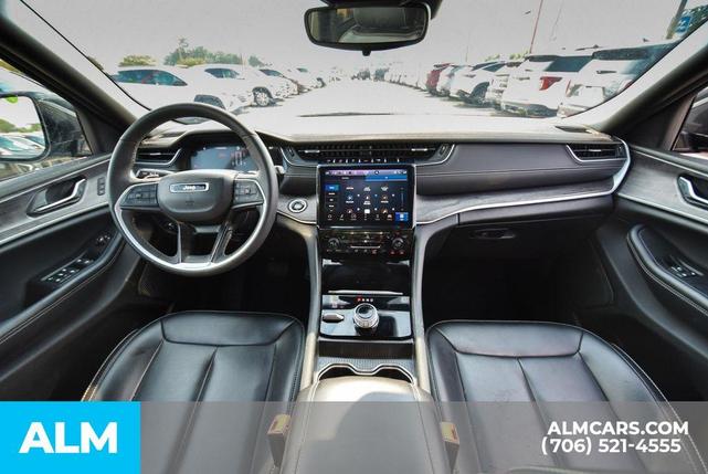 Photo of 2024 Diamond Black Jeep Grand Cherokee