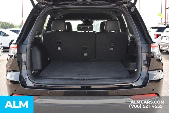 Photo of 2024 Diamond Black Jeep Grand Cherokee