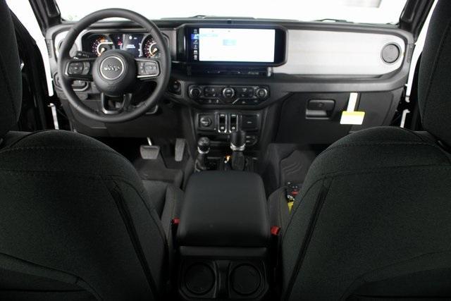 Photo of 2025 Black Clearcoat Jeep Wrangler