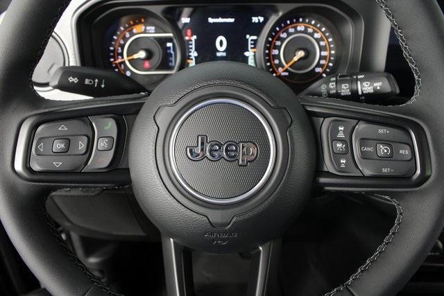 Photo of 2025 Black Clearcoat Jeep Wrangler