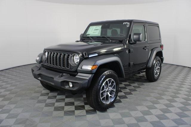 Photo of 2025 Black Clearcoat Jeep Wrangler