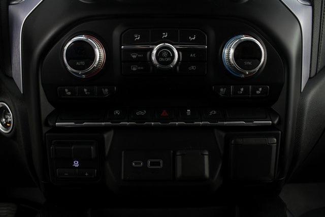 Photo of 2019 Summit White GMC Sierra 1500