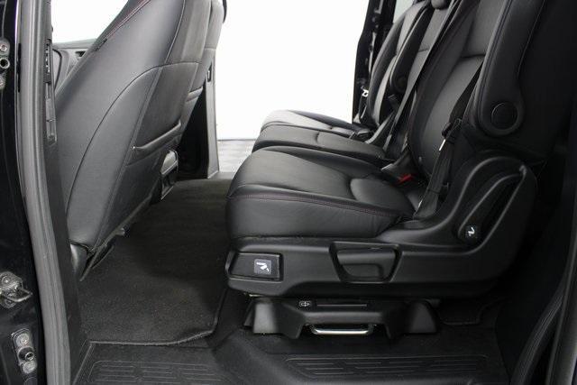 Photo of 2023 Crystal Black Pearl Honda Odyssey