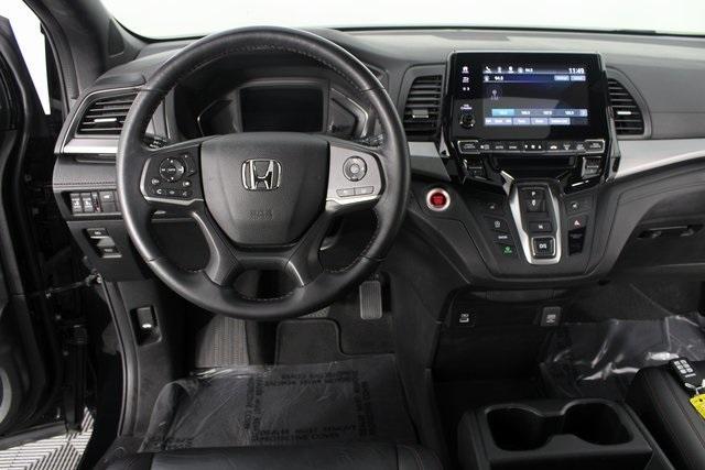 Photo of 2023 Crystal Black Pearl Honda Odyssey