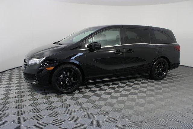 Photo of 2023 Crystal Black Pearl Honda Odyssey