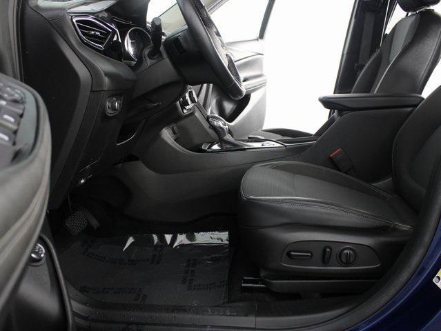Photo of 2022 Sapphire Metallic Buick Encore GX