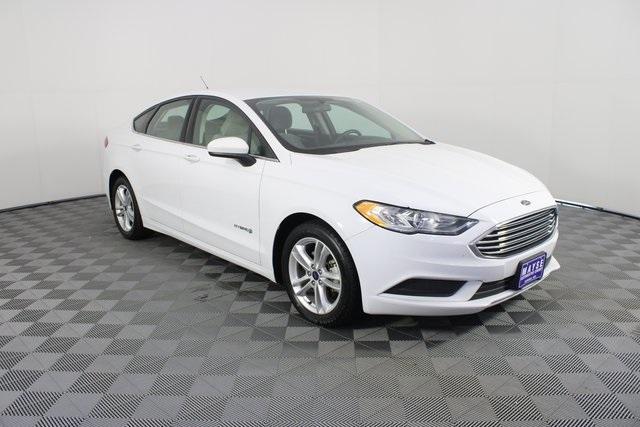 Photo of 2018 Oxford White Ford Fusion Hybrid
