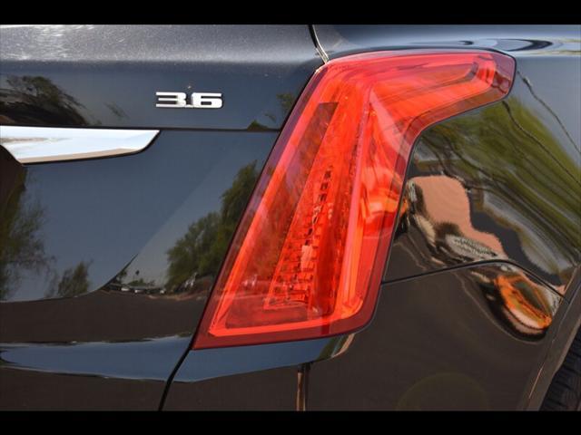 Photo of 2018 Stellar Black Metallic Cadillac XT5