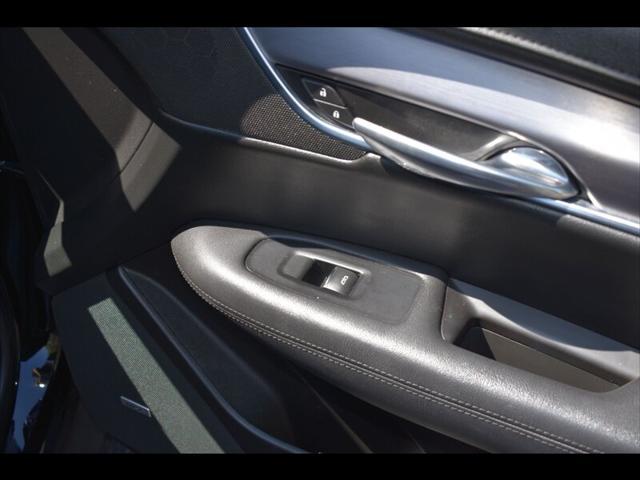 Photo of 2018 Stellar Black Metallic Cadillac XT5