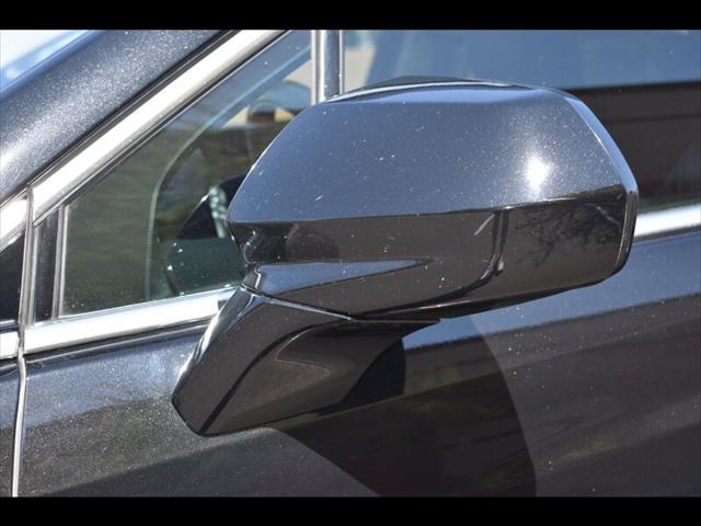 Photo of 2018 Stellar Black Metallic Cadillac XT5