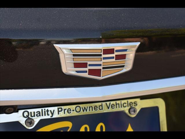 Photo of 2018 Stellar Black Metallic Cadillac XT5