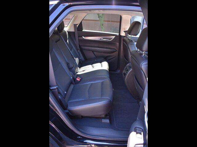 Photo of 2018 Stellar Black Metallic Cadillac XT5