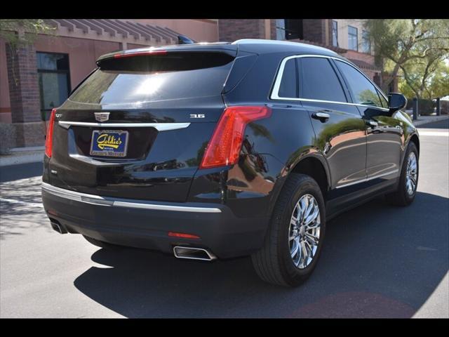 Photo of 2018 Stellar Black Metallic Cadillac XT5