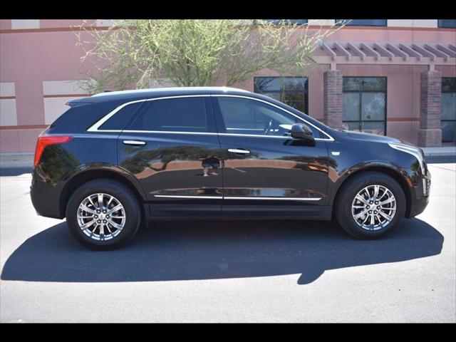 Photo of 2018 Stellar Black Metallic Cadillac XT5