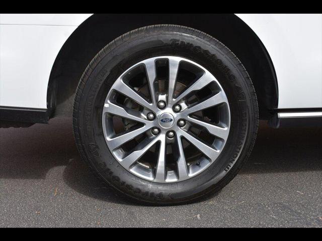 Photo of 2018 Oxford White Ford Expedition