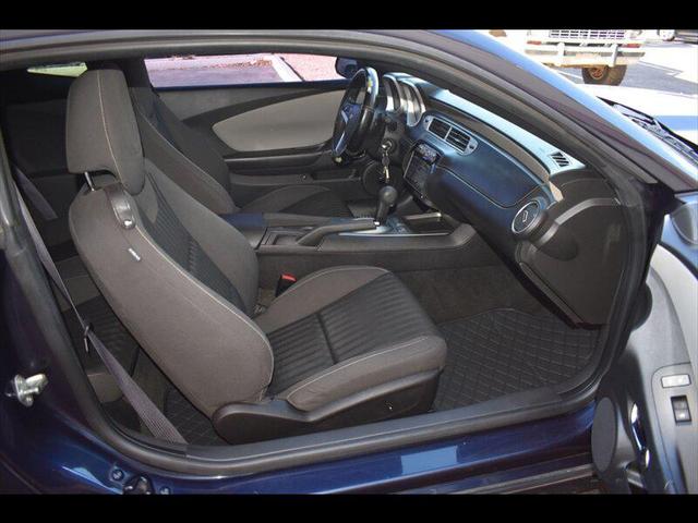 Photo of 2015 Blue Velvet Metallic Chevrolet Camaro