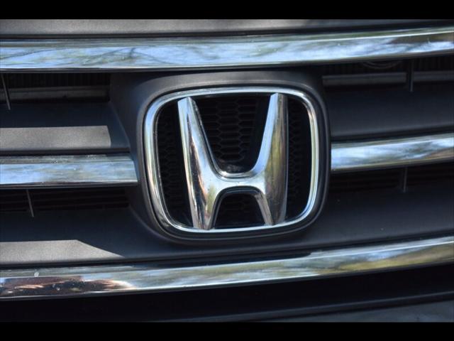 Photo of 2013 Urban Titanium Metallic Honda CR-V