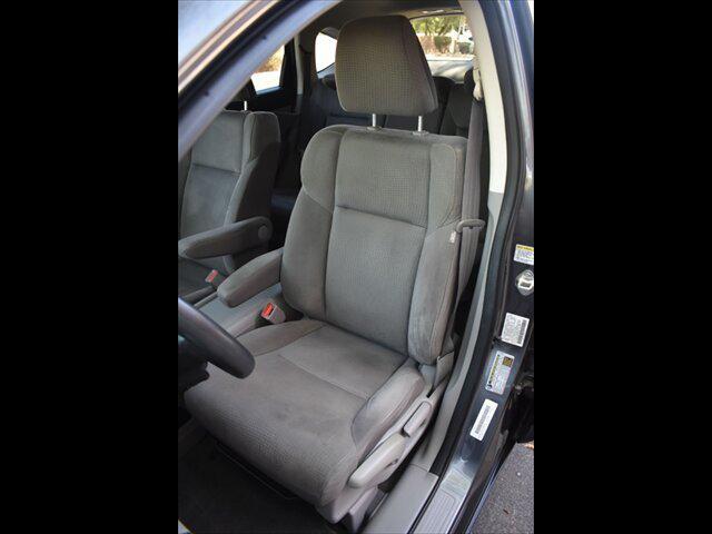 Photo of 2013 Urban Titanium Metallic Honda CR-V