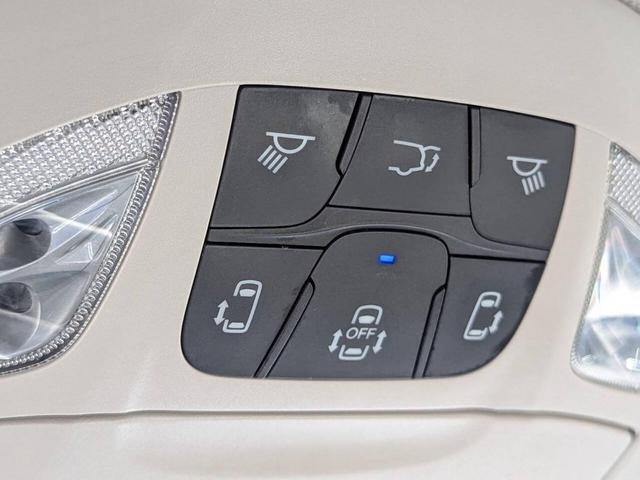 Photo of 2017 Pewter Chrysler Pacifica