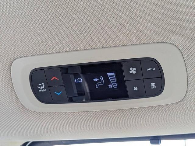 Photo of 2017 Pewter Chrysler Pacifica