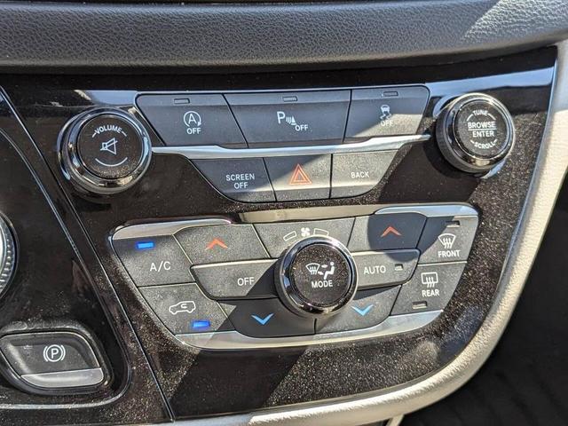 Photo of 2017 Pewter Chrysler Pacifica