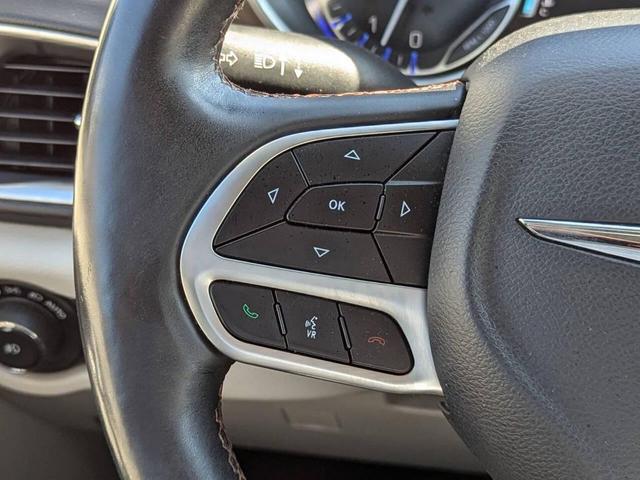 Photo of 2017 Pewter Chrysler Pacifica