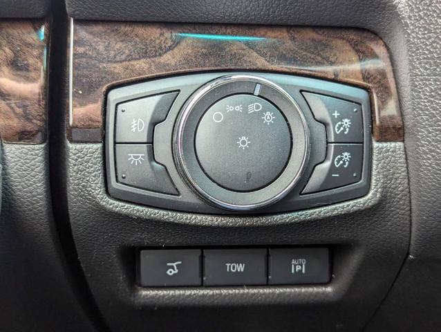 Photo of 2015 Silver Ford Explorer