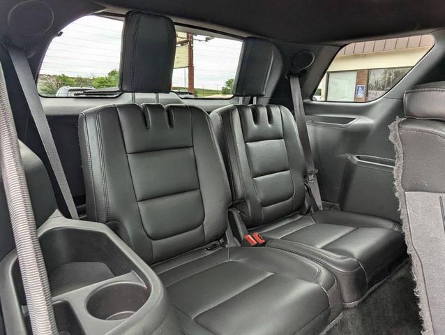 Photo of 2015 Silver Ford Explorer