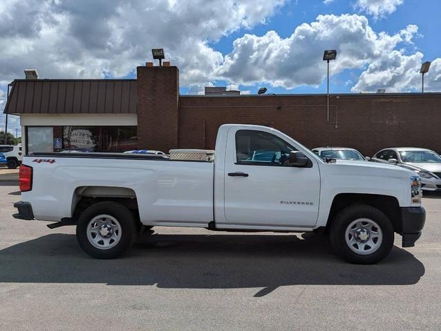 Photo of 2018 White Chevrolet Silverado 1500