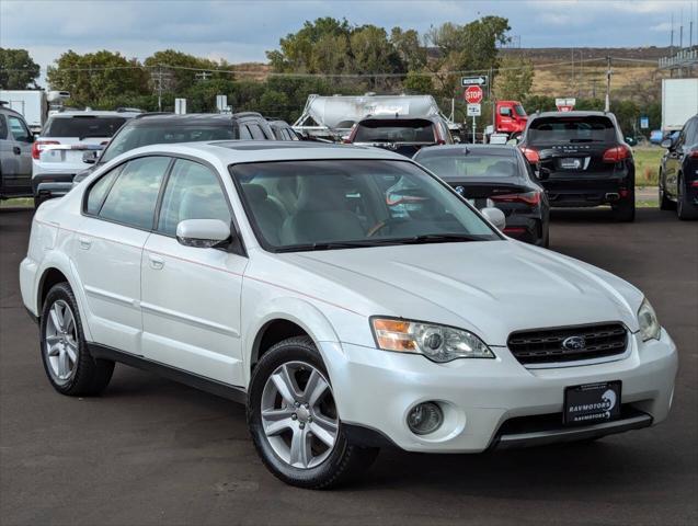 Photo of 2006 White Subaru Outback