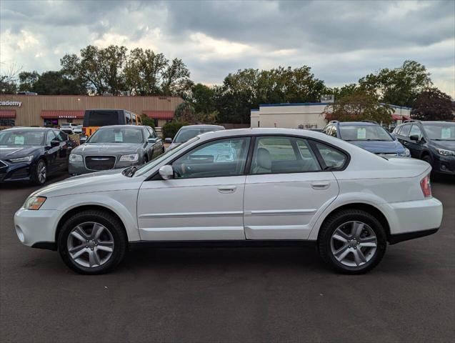 Photo of 2006 White Subaru Outback