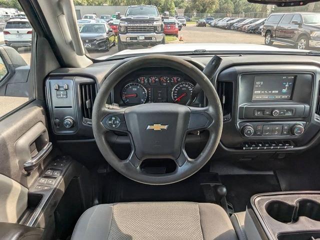 Photo of 2017 White Chevrolet Silverado 2500